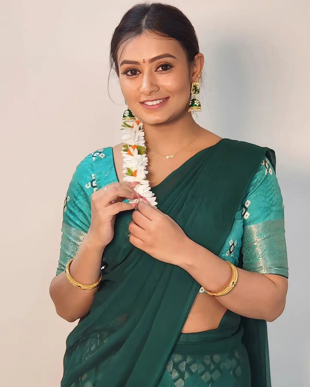 Telugu TV Actress Deepa Jagadeesh In Green Lehenga Choli